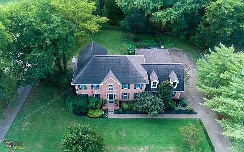 2nd image of 1117 Gleaves Glen Dr