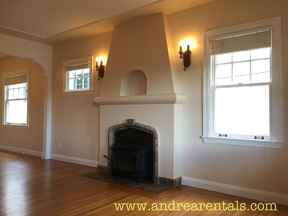 1st image of 3614 Woodruff Ave #A