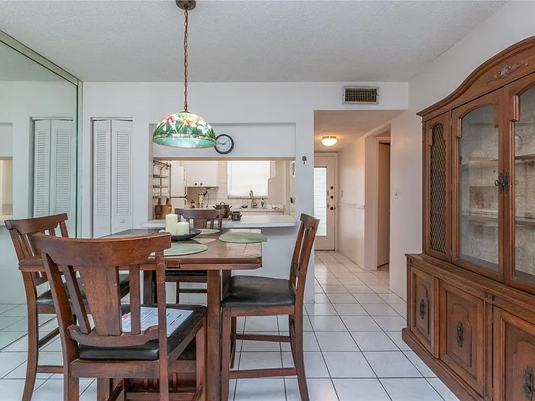 6505 Winfield Blvd #B-5 — Photo 7