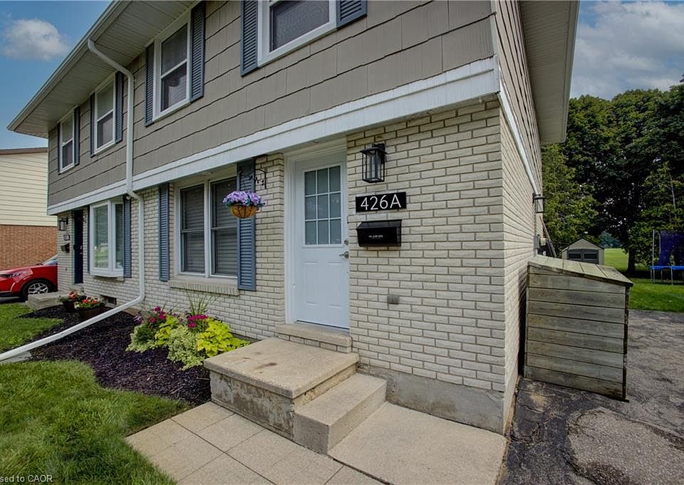 1st image of 426A Dunvegan Dr