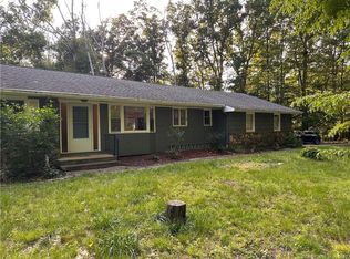 149 Hillyndale Rd, Mansfield, CT 06268
