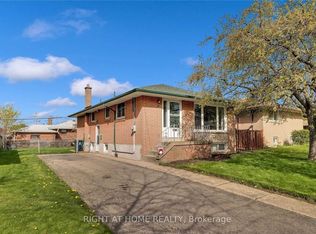 28 Reno Dr, Toronto, ON M1K 2V6