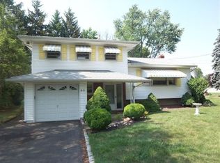 66 Kenneth Pl, Clark, NJ 07066