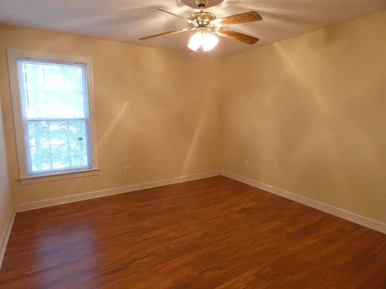 1203 Fairfax Woods Dr — Photo 20