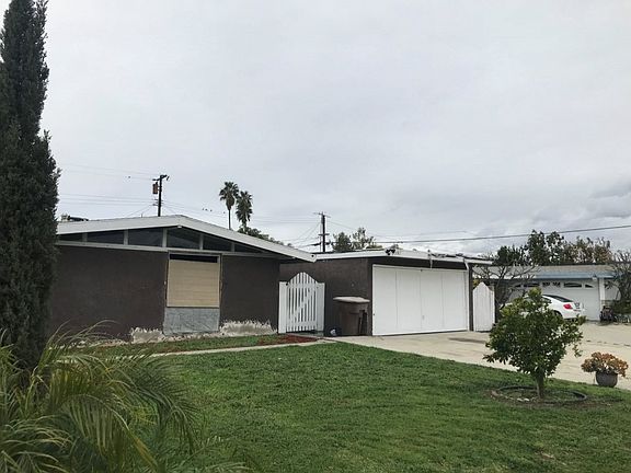2nd image of 9591 S Harvest Ln