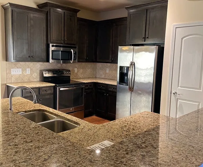 219 Coral Ct — Photo 7