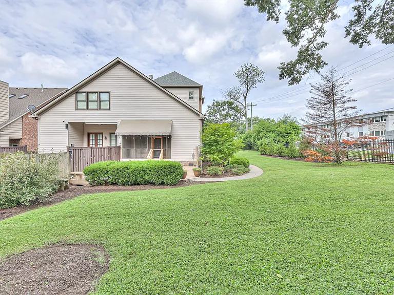 4100A Oriole Pl — Photo 63