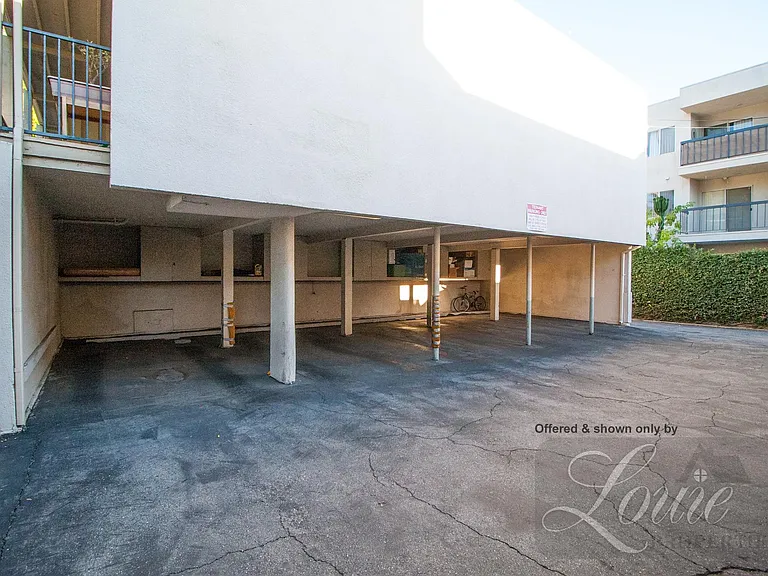 477 S El Molino Ave #4 — Photo 20