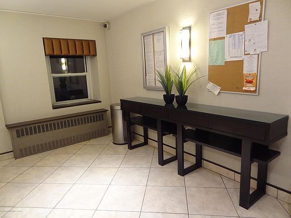 4th image of 20 Cliff St APT 5D
