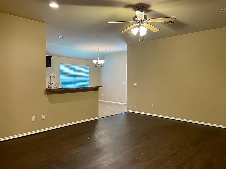 2912 Sunberry Way — Photo 6