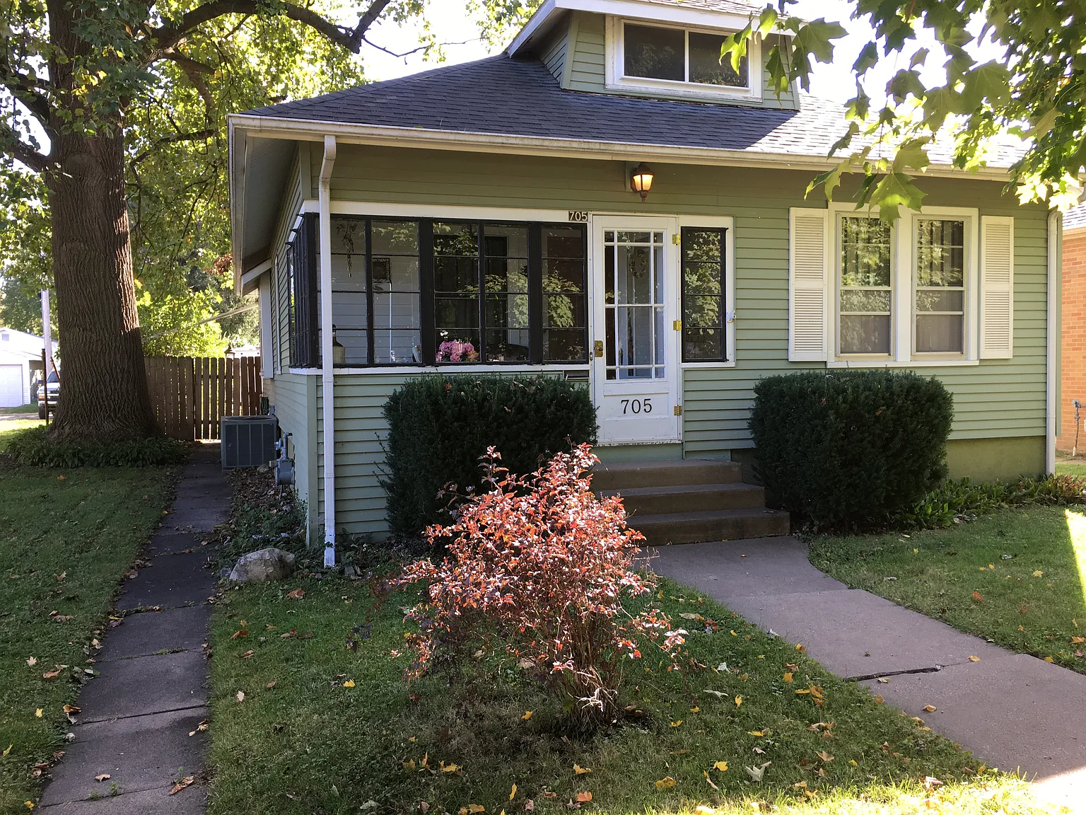 705 Harrison Ave photo 1