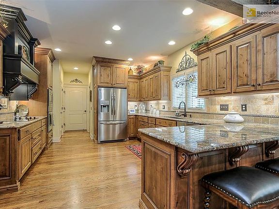 Kitchen also has all new appliances and gorgeous hardwood flooring