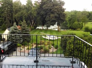 N63W5819 Columbia Rd, Cedarburg, WI 53012