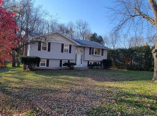 20 Goodwin Dr, Somers, CT 06071