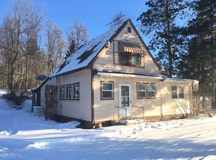 W9804 County Rd W, Crivitz, WI 54114