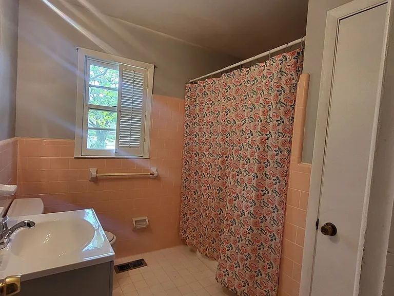 1203 Edgewood Dr — Photo 16