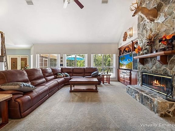 4th image of 7579 Old Saint Augustine Rd