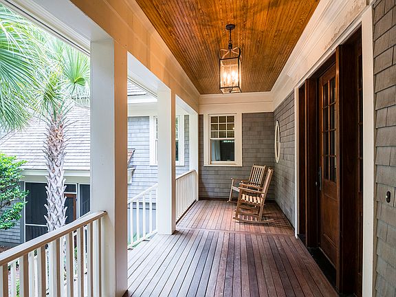3rd image of 18 Green Meadow Ln