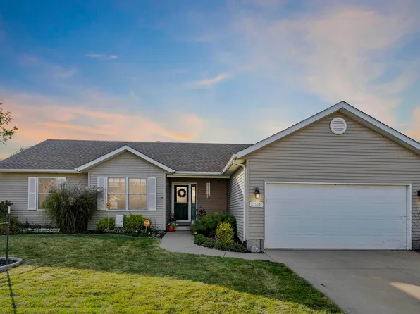4504 Gayman Ave, Davenport, IA 52806