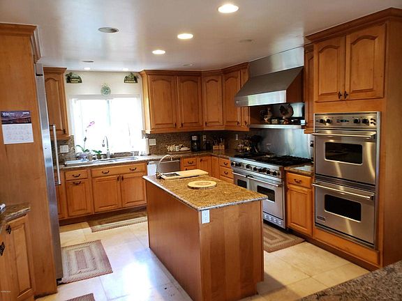 4th image of 1230 Rosewood Ave