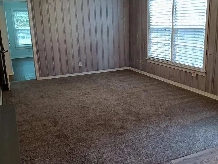 1414 Tanglewood Ln — Photo 8