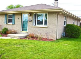 2323 W Carpenter Ave, Milwaukee, WI 53221