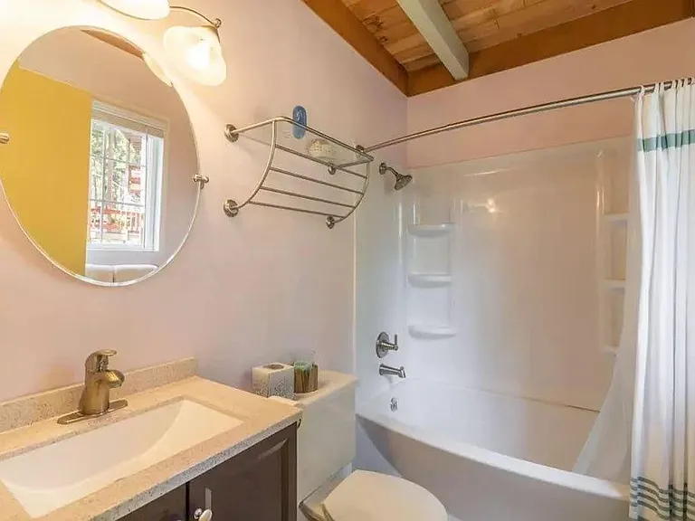 5868 Victoria Rd — Photo 15