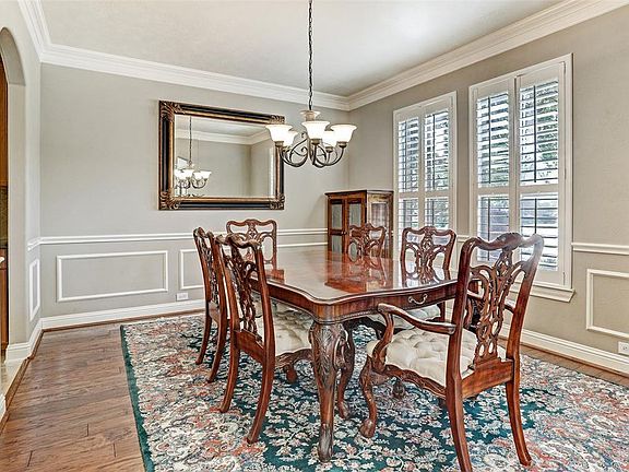 5th image of 3910 Broad Thicket Ct