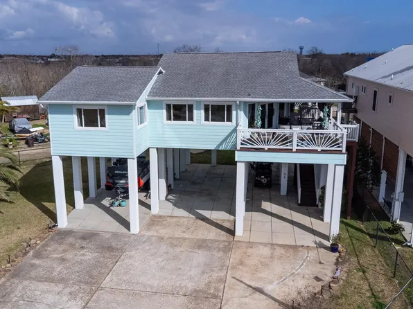 2414 Avenue P, San Leon, TX 77539