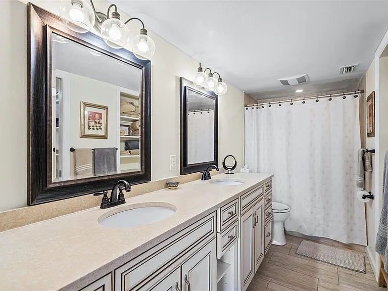 8770 Midnight Pass Rd #302B — Photo 19