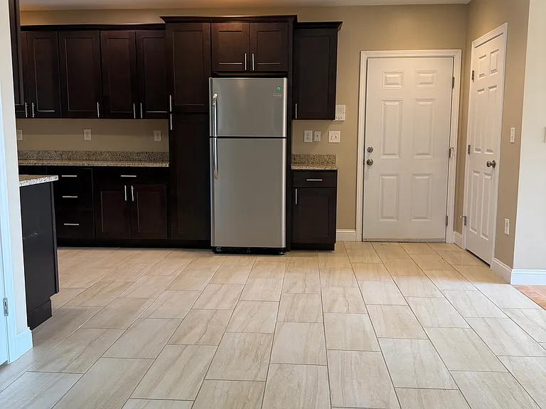 141 Reservoir Ave #21 — Photo 2