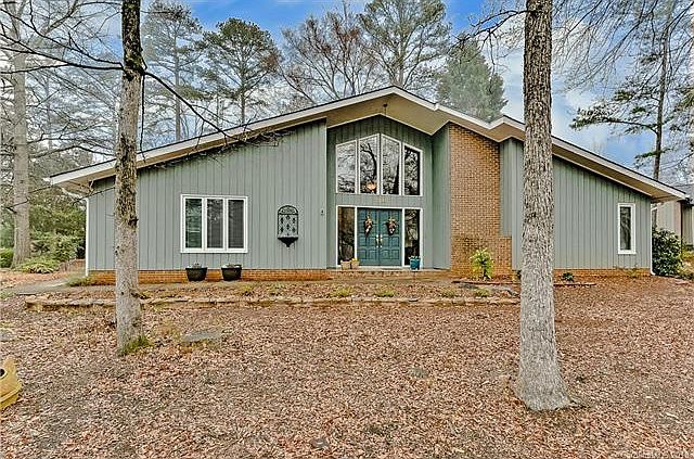 1st image of 5240 Camilla Dr