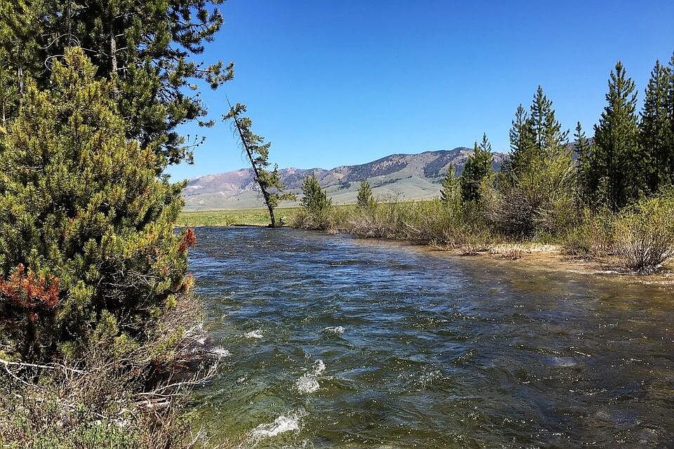 1st image of 90 Cabin Creek Rd