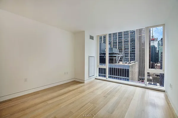 Rented by Town Residential | media 20