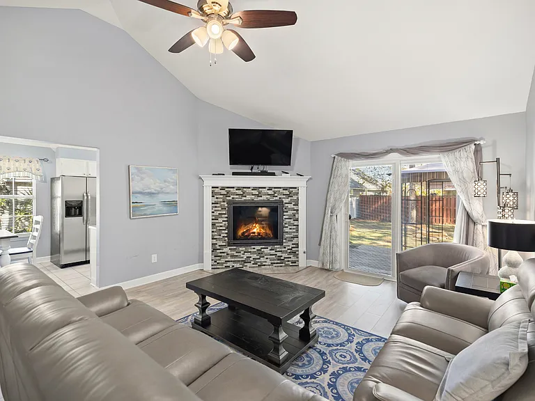 31 Bay Walk Ct — Photo 24