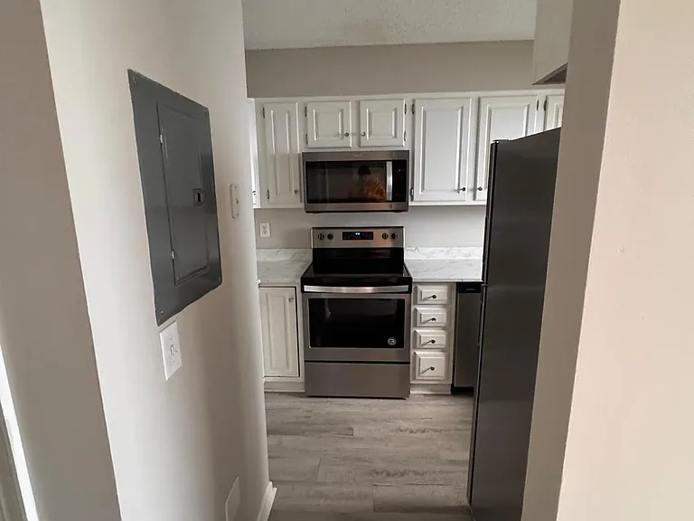 4807 Little River Rd #9 — Photo 6