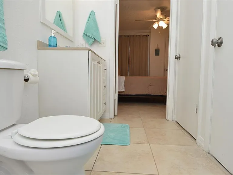 8625 Mallard Reserve Dr #101 — Photo 33