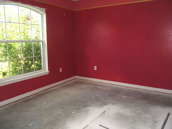 3rd image of 2215 Abney Ave