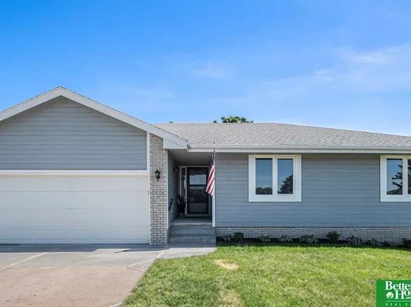 9107 Apple Ct, La Vista, NE 68128