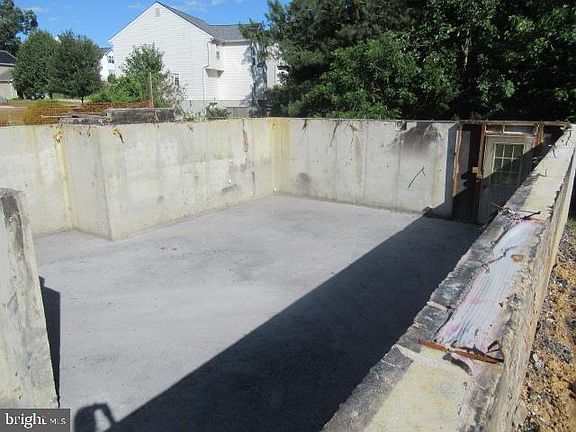 2nd image of 20915 Olympia Ct