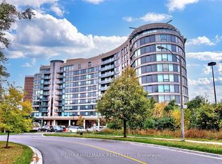 18 Valley Woods Rd #C13, Toronto, ON M3A 0A1