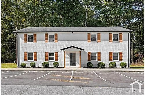 110 Greenforest Cir #C Photo 1