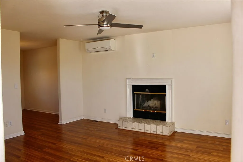 3 bed, 2.5 bath, 1665 sqft, $2,475 — Photo 4