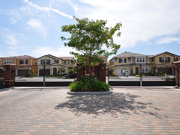 3rd image of 9937 Orchard Dr