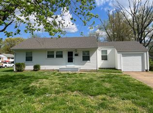 10350 Ross Cir, Saint Louis, MO 63137