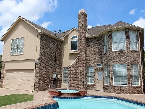 2nd image of 2811 Panorama Dr