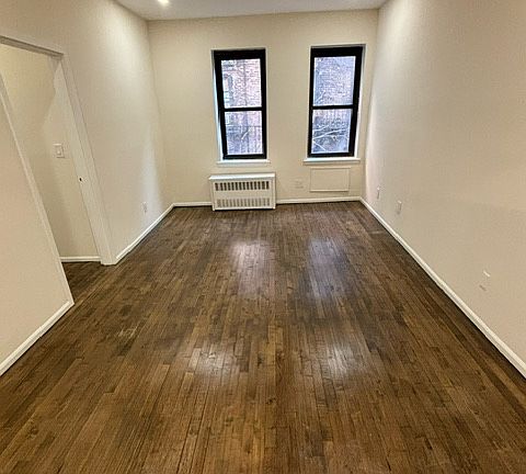 3rd image of 336 E 95th St APT 4D