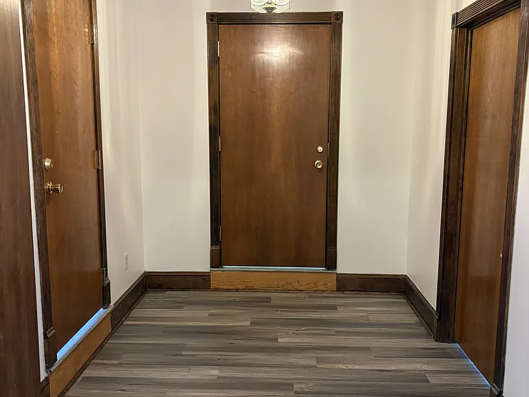 1343 Linden St #4 — Photo 10