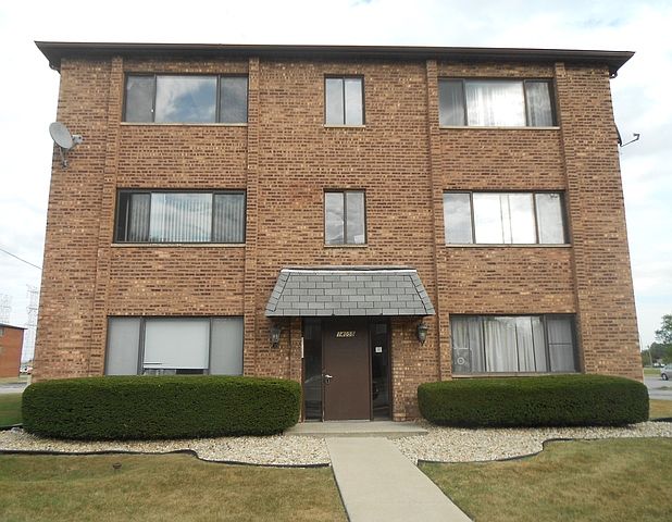 1st image of 14055 Kilpatrick Ave APT 3S