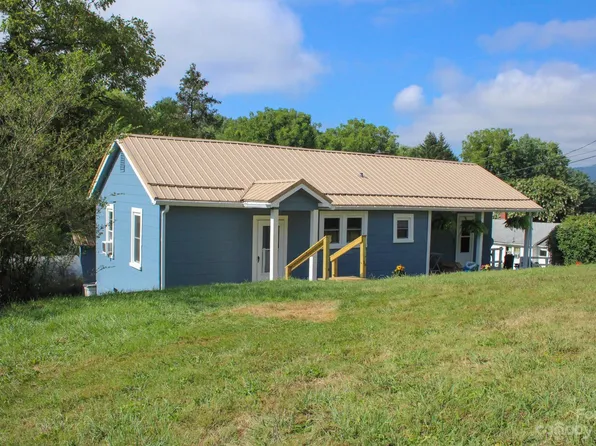 137 Winfield St, Canton, NC 28716